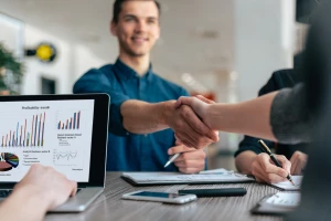 Jak wybrać firmę do montażu klimatyzacji w Piasecznie: porównanie ofert, ceny, gwarancja i lokalne opinie